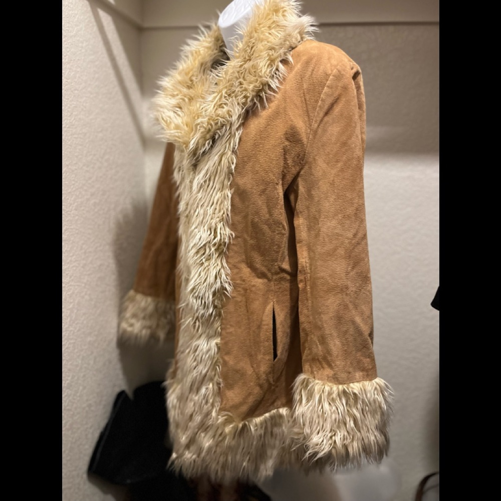 Miyit coat.